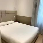 Share 3* Νίκαια