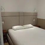 Share Ξενοδοχείο με διαμερίσματα