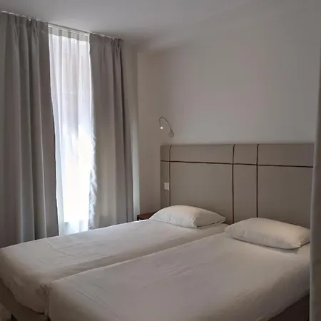 Lejlighedshotel Share 3*