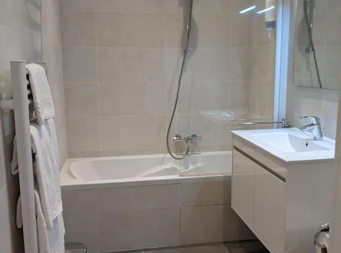 Share מלון דירות ניס