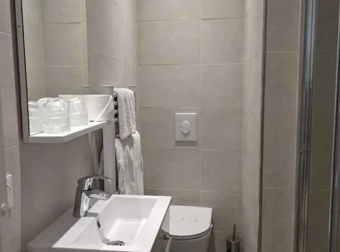 Apartmanhotel Share 3*